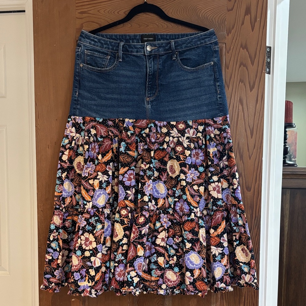 DRIFTWOOD Denim and Floral A-Line Skirt Size 10